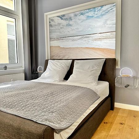 Geraeumiges City-Apartment Mit 2 Badezimmer Und Parkplaetzen D46-Og Oldenburg Esterno foto