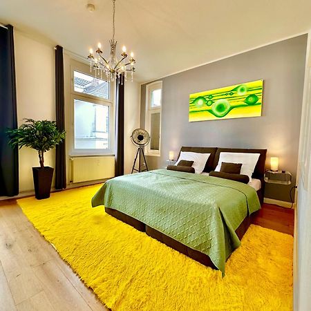 Geraeumiges City-Apartment Mit 2 Badezimmer Und Parkplaetzen D46-Og Oldenburg Esterno foto